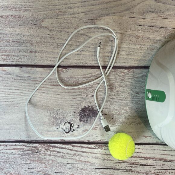 Automatic Dog Ball Launcher 10ft 20ft or 30ft Indoor Outdoor One Ball - Picture 5 of 9